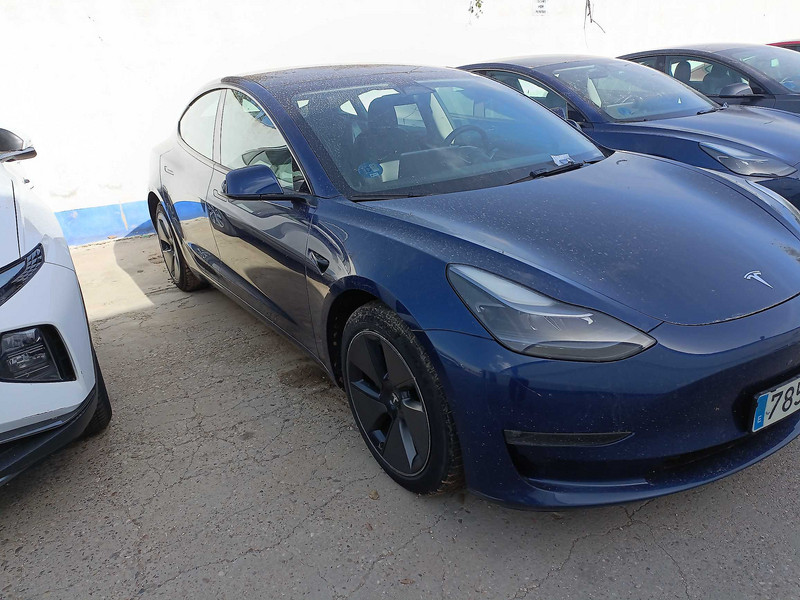 Foto Tesla Model 3 4