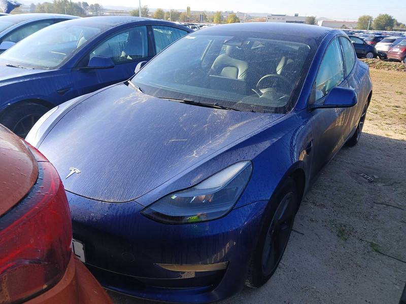 Tesla Model 3 Long-Range Dual Motor AWD