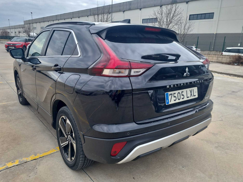 Foto Mitsubishi Eclipse Cross 2