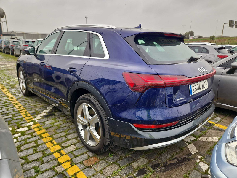 Foto Audi Q4 e-tron 2
