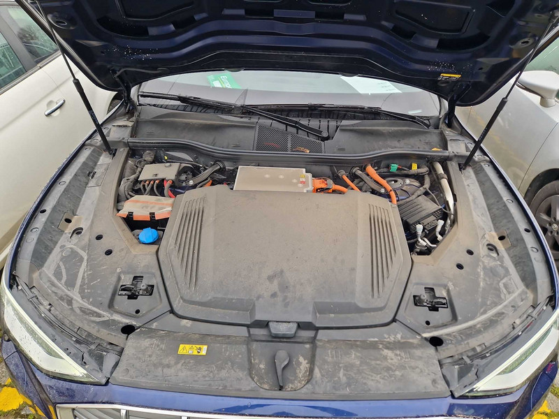 Foto Audi Q4 e-tron 7