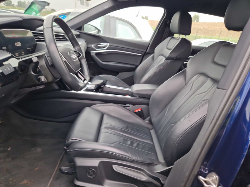 Foto Audi Q4 e-tron 12