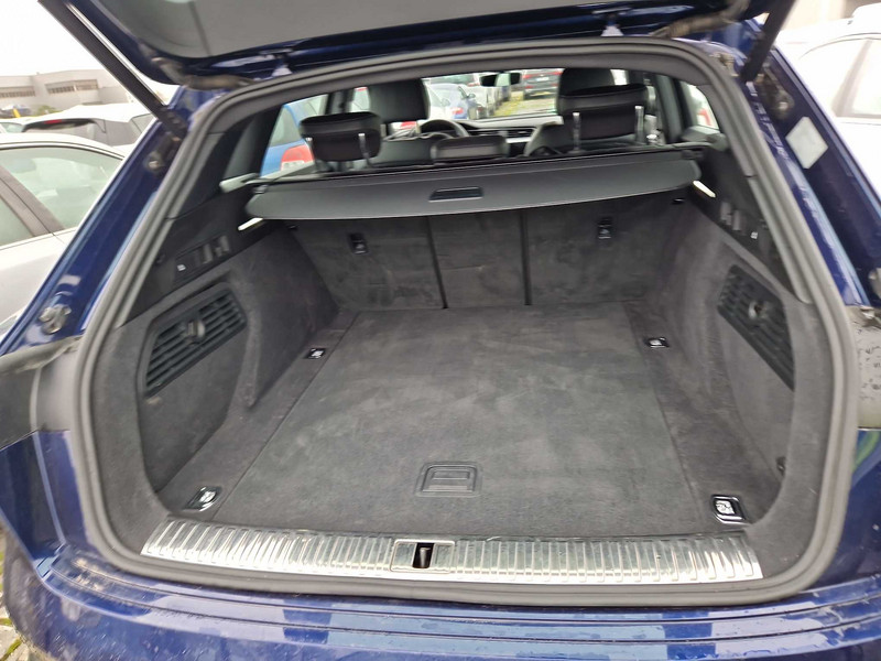 Foto Audi Q4 e-tron 16