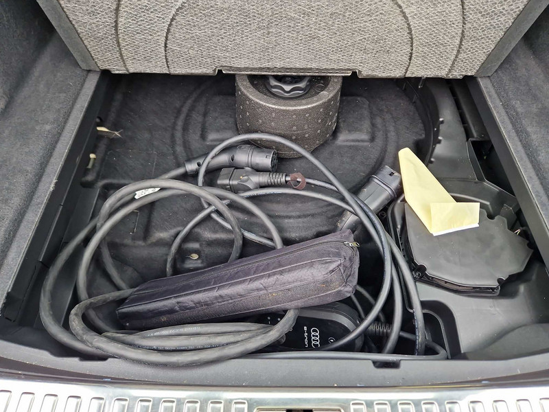 Foto Audi Q4 e-tron 25