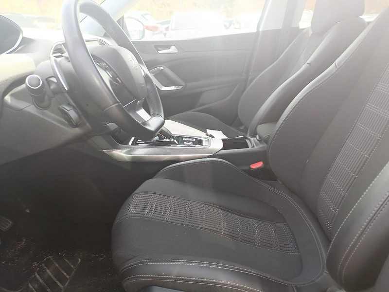 Foto Peugeot 308 GTi 308 1.2 PureTech S&S Allure Pack EAT8 130 12