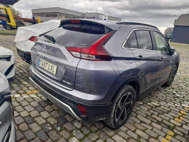 Foto Mitsubishi Eclipse Cross 3