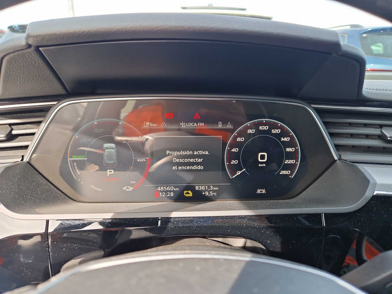 Foto Audi E-TRON 8