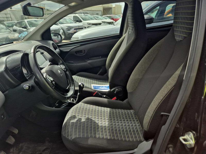 Foto Peugeot 108 11