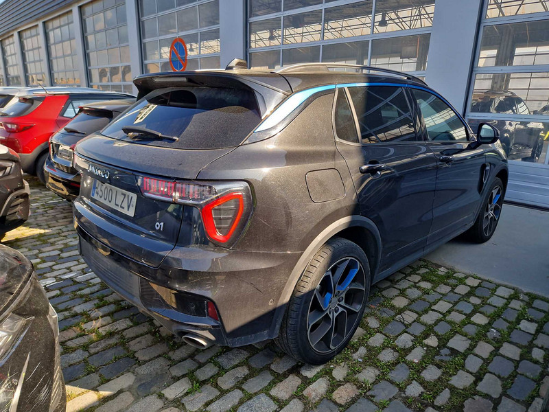 Foto LYNK & CO 01 3