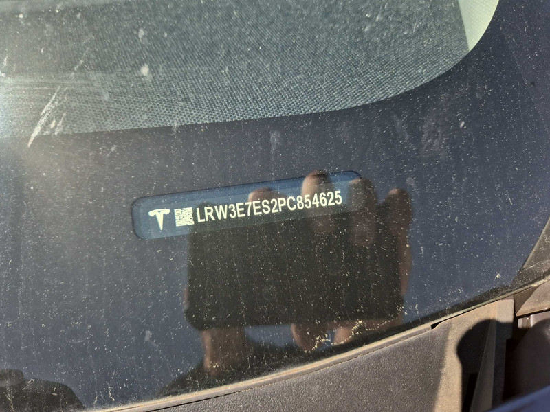 Foto Tesla Model 3 6