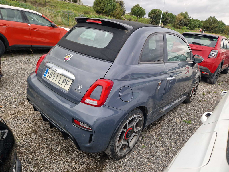 Foto Abarth 500 Spiaggina '58 Abarth 595C 1.4T-Jet Turismo Aut. 121kW 3