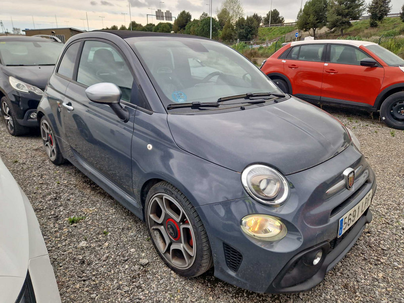 Foto Abarth 500 Spiaggina '58 Abarth 595C 1.4T-Jet Turismo Aut. 121kW 4
