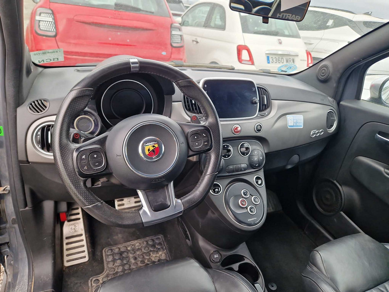 Foto Abarth 500 Spiaggina '58 Abarth 595C 1.4T-Jet Turismo Aut. 121kW 14