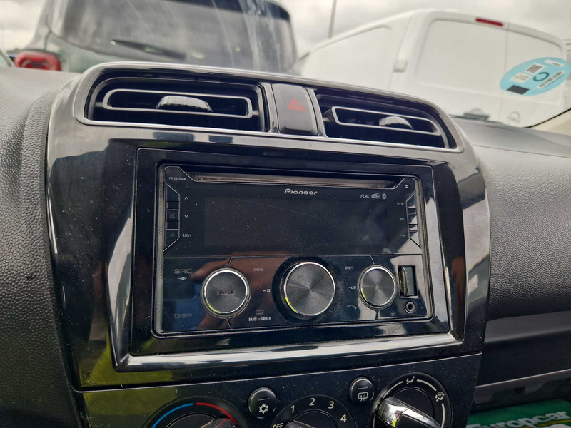 Foto Mitsubishi Space Star 10