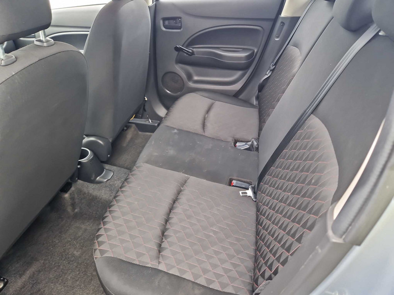 Foto Mitsubishi Space Star 13