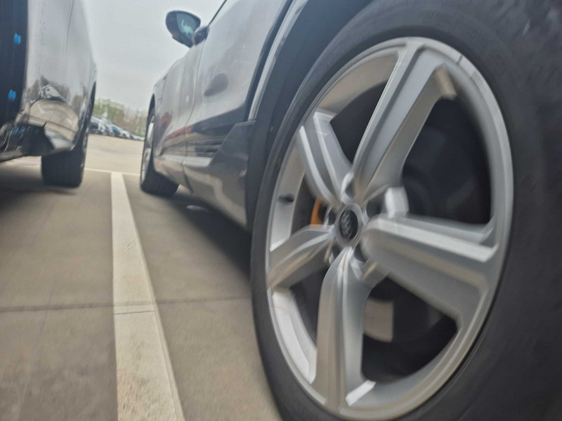 Foto Audi E-TRON 21