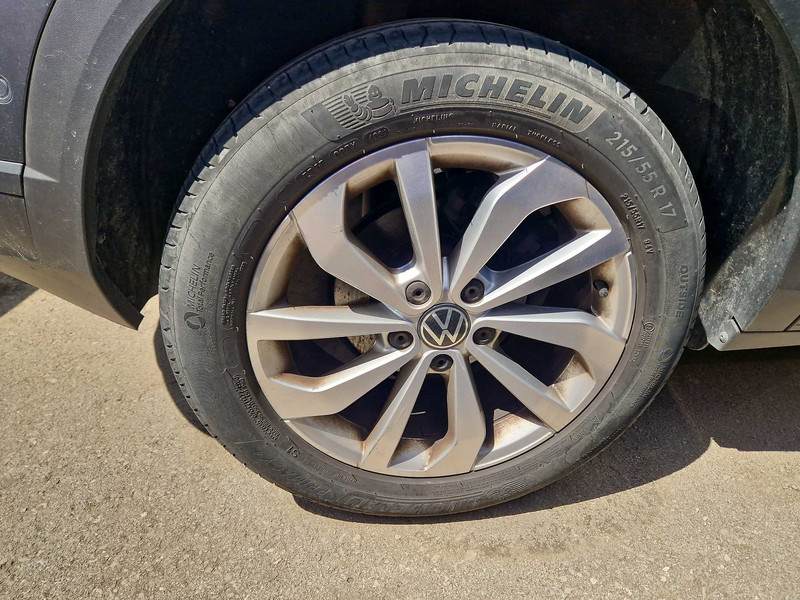 Foto Volkswagen T-Roc 23