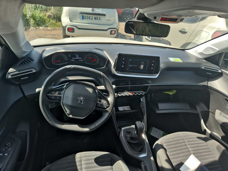 Foto Peugeot 208 14