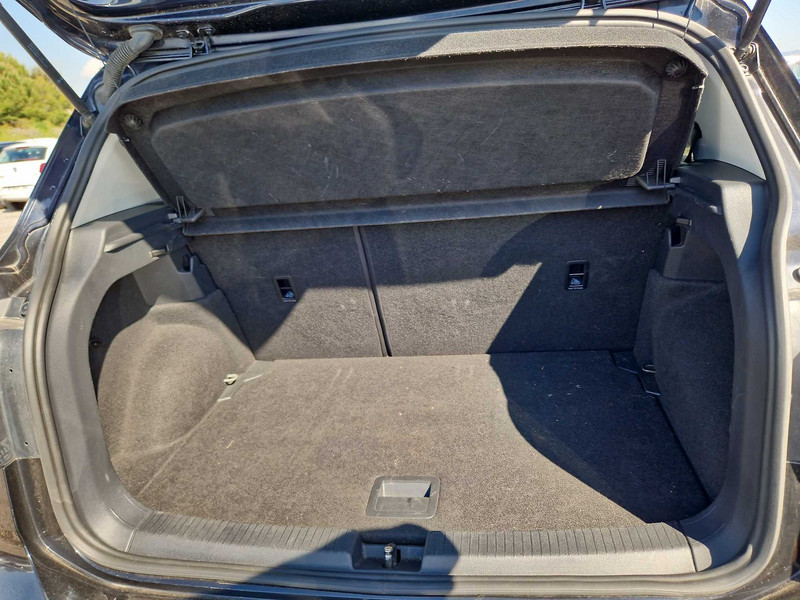 Foto Volkswagen T-CROSS 16