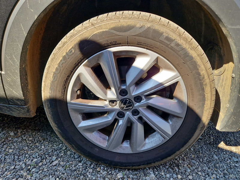 Foto Volkswagen T-CROSS 24