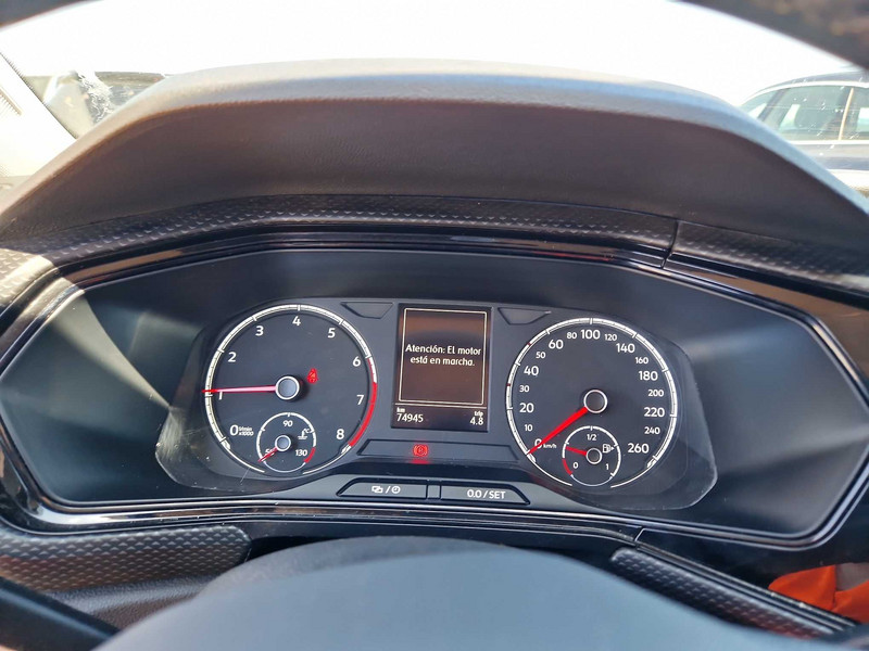 Foto Volkswagen T-CROSS 9