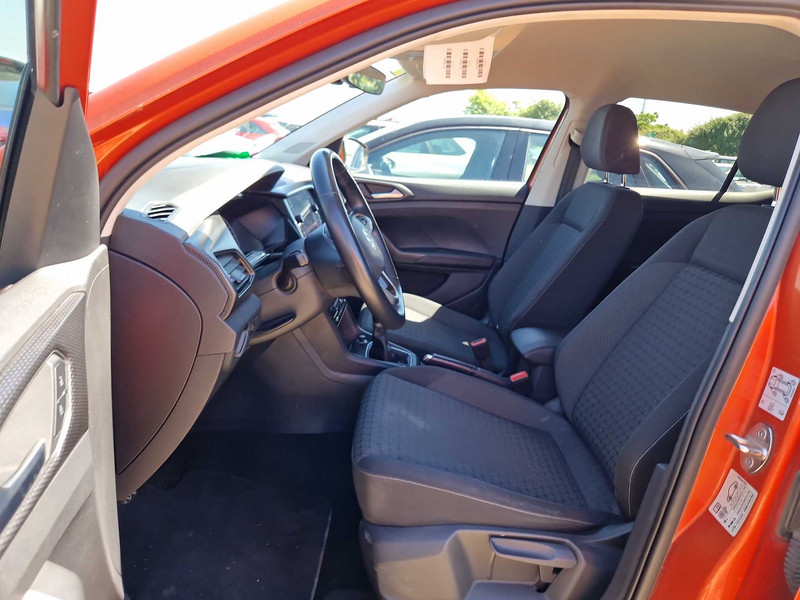 Foto Volkswagen T-CROSS 12