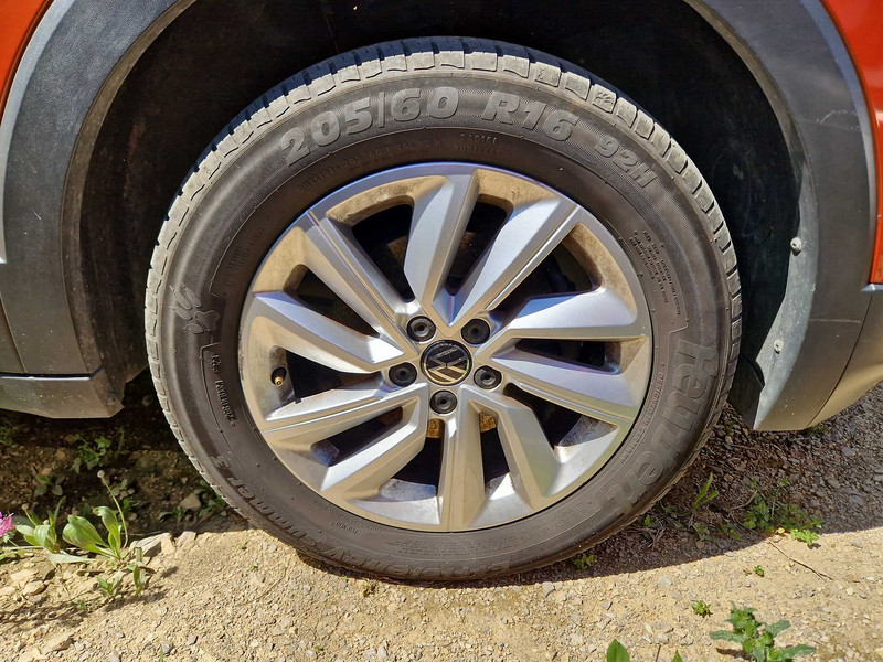 Foto Volkswagen T-CROSS 24