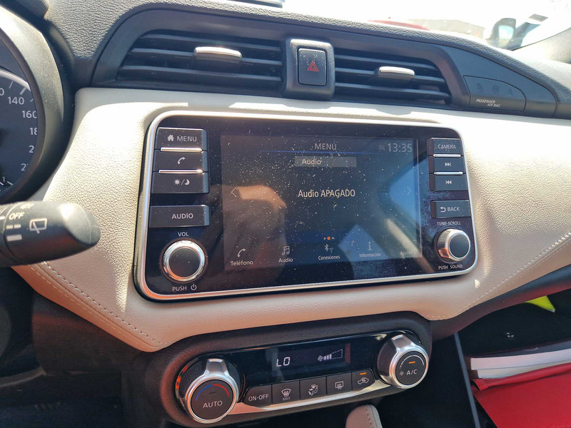 Foto Nissan Micra 10