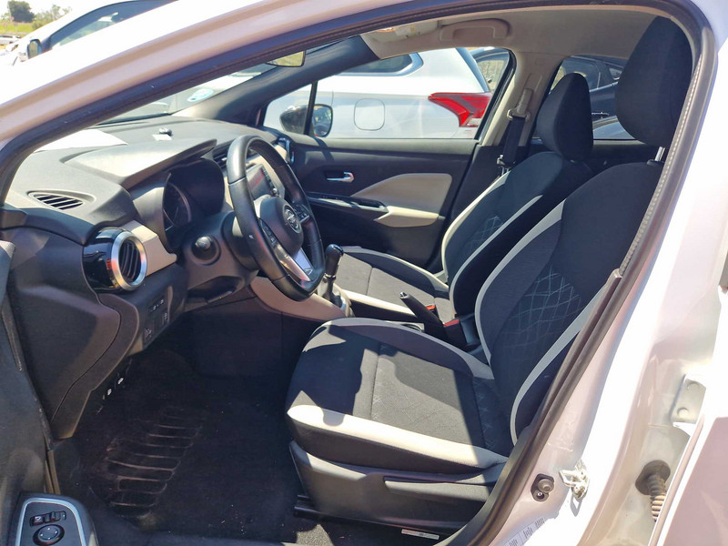 Foto Nissan Micra 12
