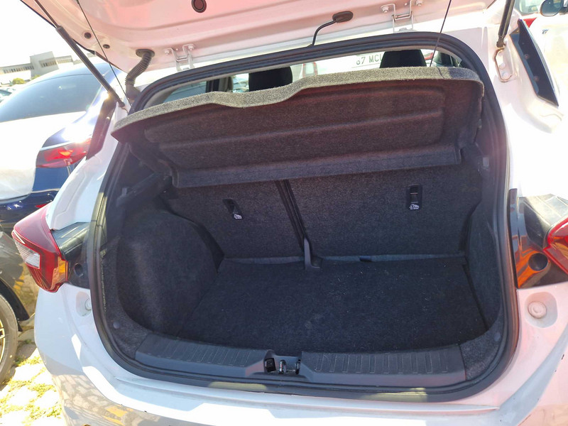 Foto Nissan Micra 16