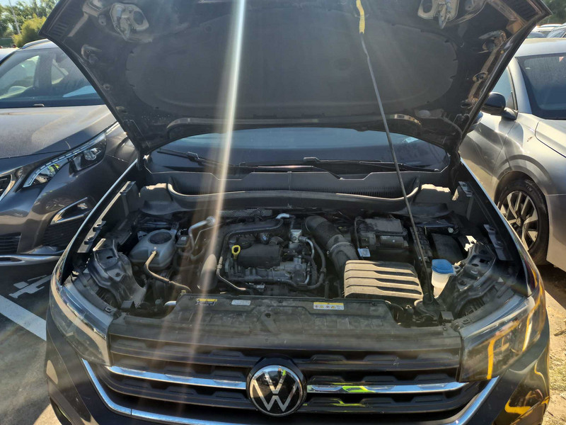 Foto Volkswagen T-CROSS 8