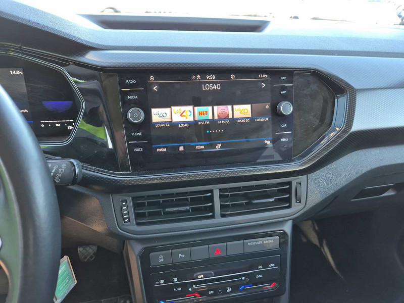 Foto Volkswagen T-CROSS 11