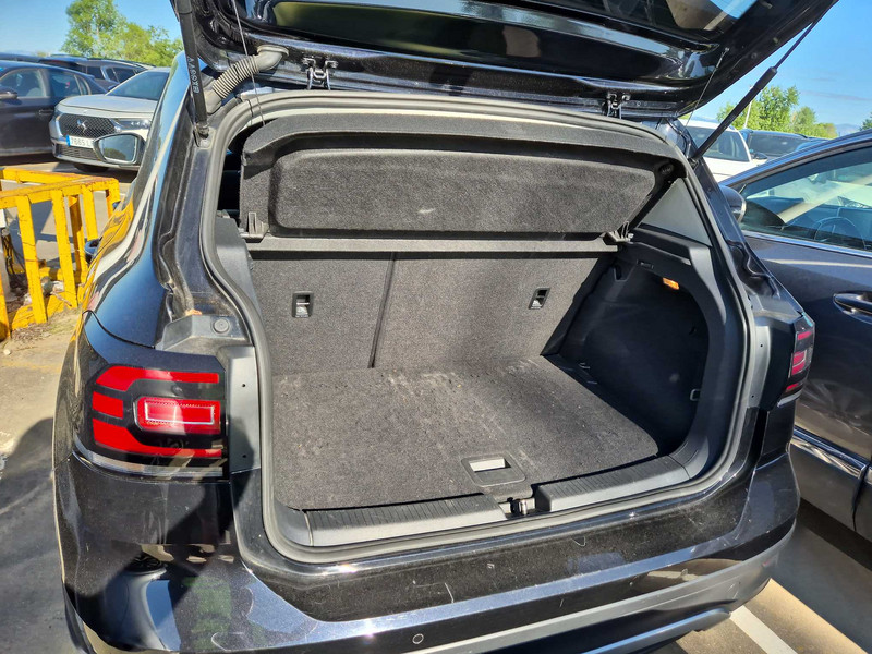 Foto Volkswagen T-CROSS 16