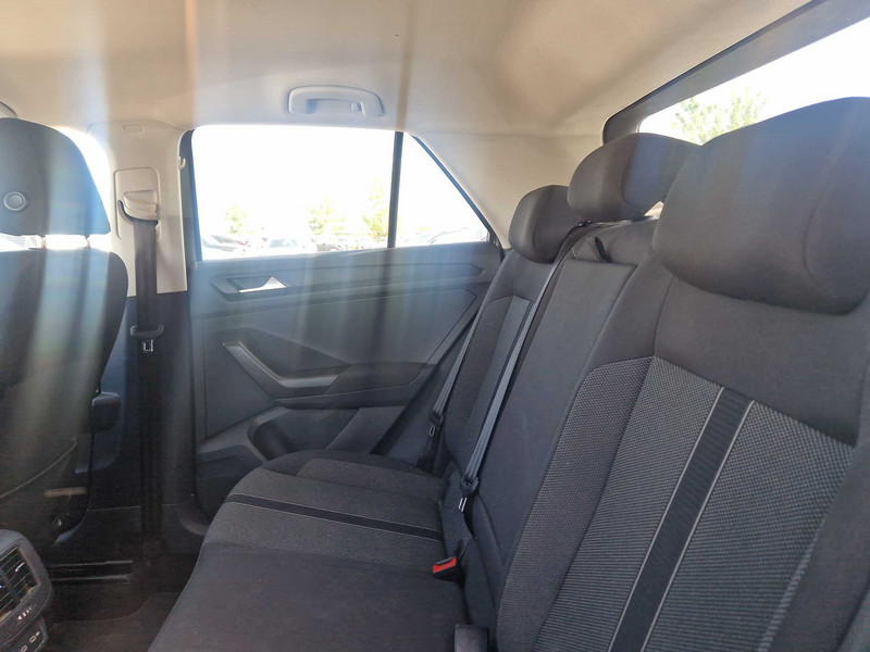 Foto Volkswagen T-Roc 13