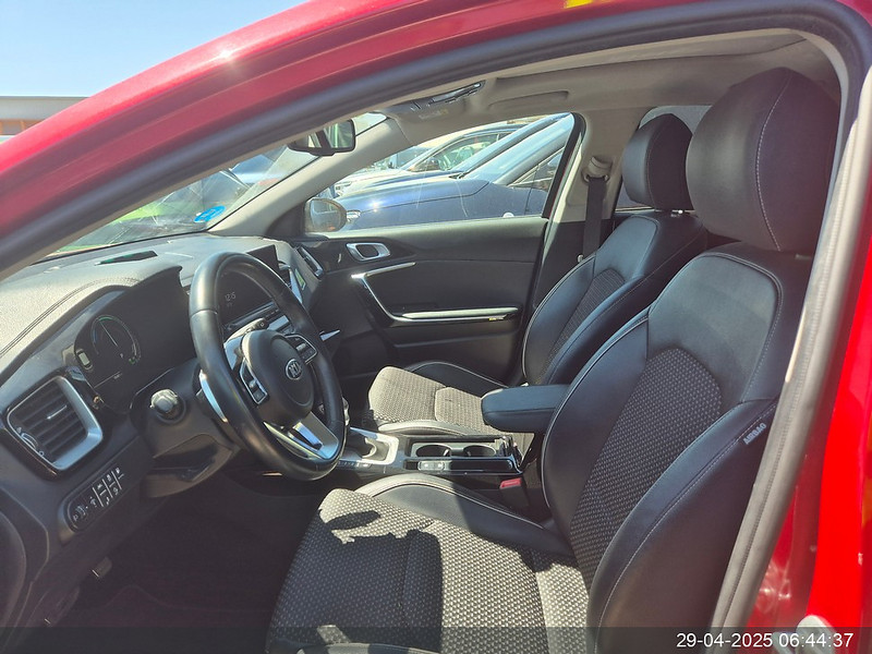 Foto Kia Cee'd XCeed 1.6 PHEV eMotion Aut. 12