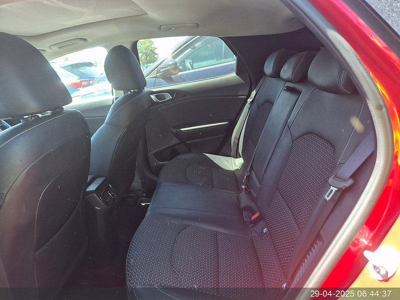 Foto Kia Cee'd XCeed 1.6 PHEV eMotion Aut. 13