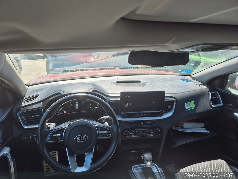 Foto Kia Cee'd XCeed 1.6 PHEV eMotion Aut. 14