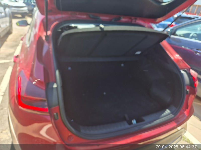 Foto Kia Cee'd XCeed 1.6 PHEV eMotion Aut. 16