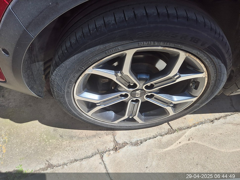 Foto Kia Cee'd XCeed 1.6 PHEV eMotion Aut. 23