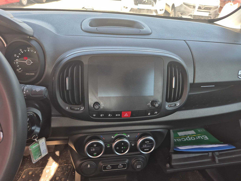 Foto Fiat 500 L 1.4 Cross 8