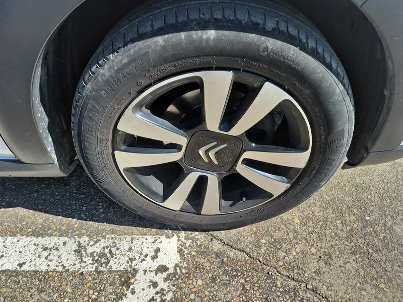 Foto Citroën C3 Aircross SUV C3 1.2 PureTech S&S Feel Pack 83 23