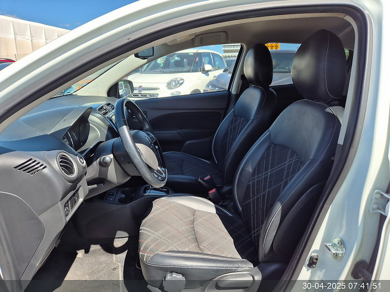Foto Mitsubishi Space Star 12