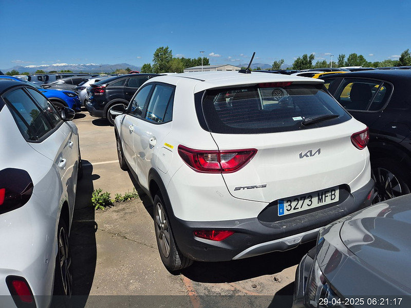 Foto Kia Stonic 2