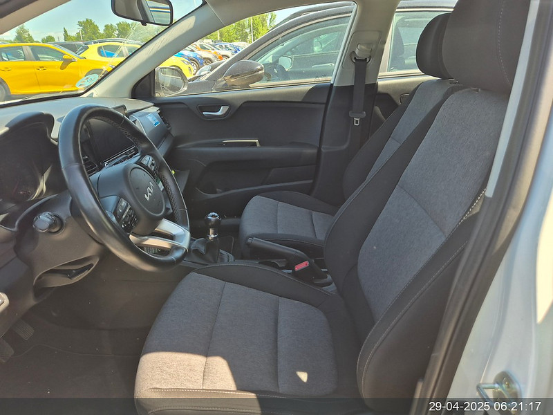 Foto Kia Stonic 12