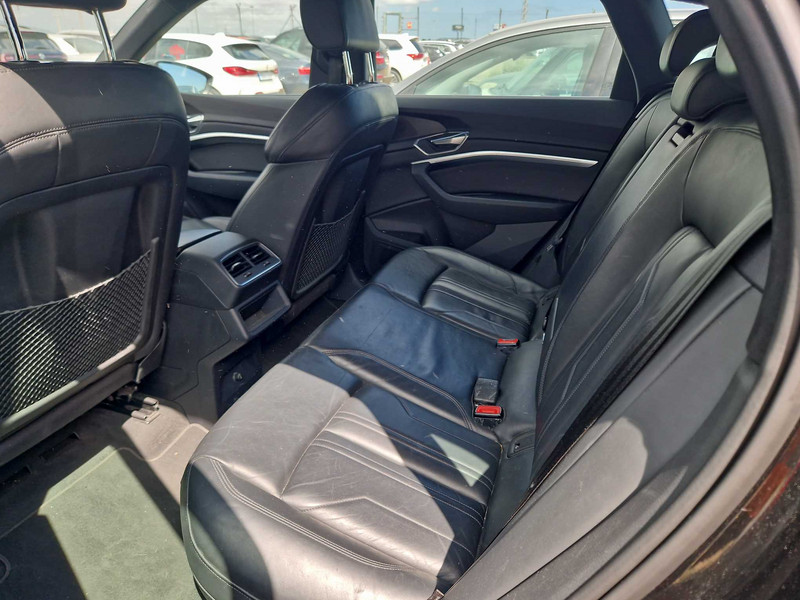 Foto Audi E-TRON 11