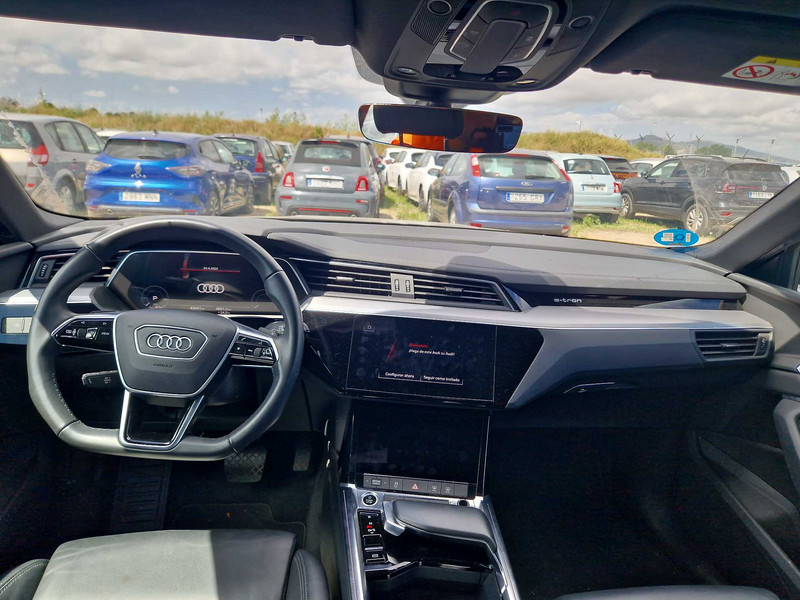 Foto Audi E-TRON 12