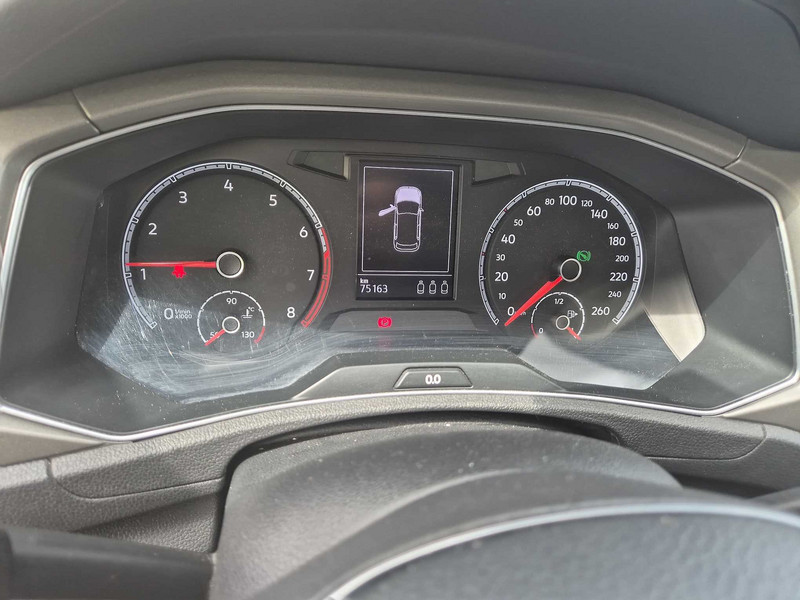 Foto Volkswagen T-Roc 7