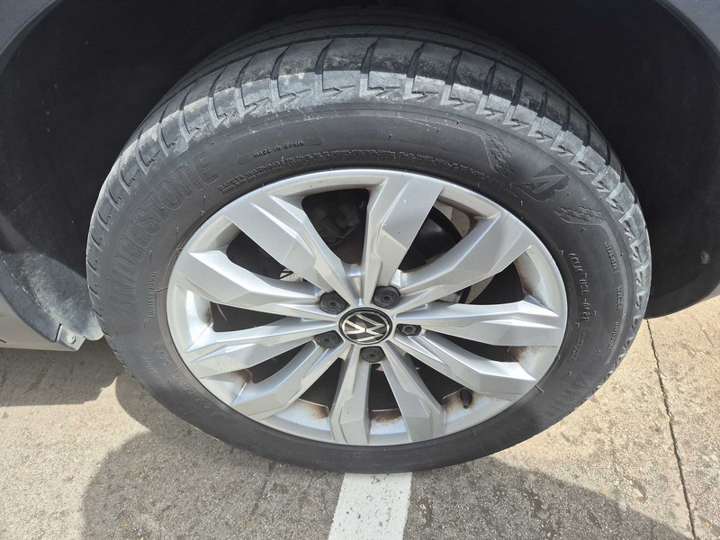 Foto Volkswagen T-Roc 20