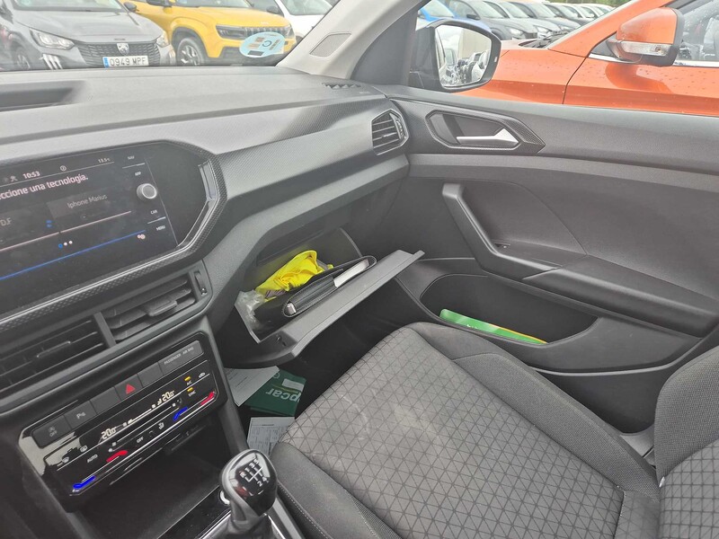 Foto Volkswagen T-CROSS 11