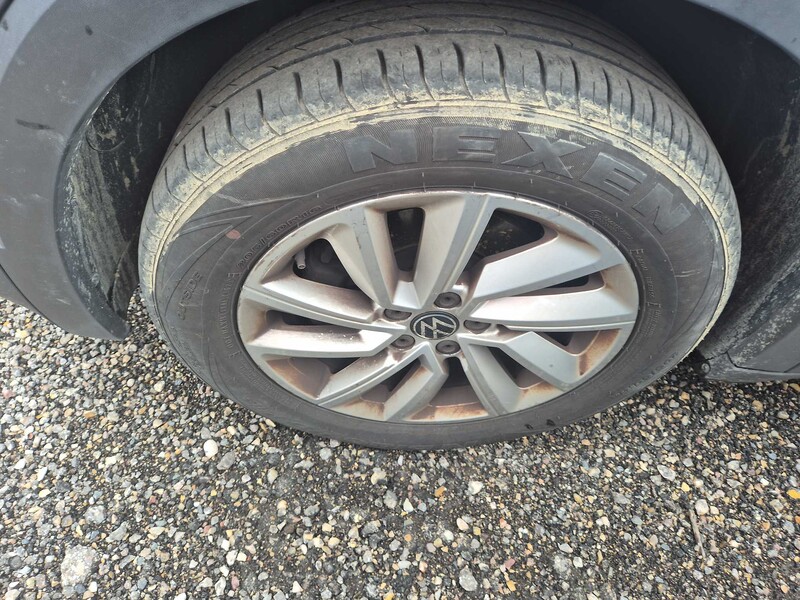 Foto Volkswagen T-CROSS 24